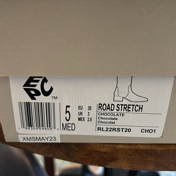 NIB Kenneth Cole Reaction Ankle Booties - Picture 10 of 10